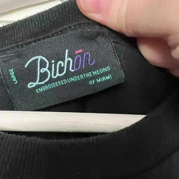 Bichon Miami - Retro Flamingo Black T-Shirt - Woman | Glows in the dark - Picture 7 of 9